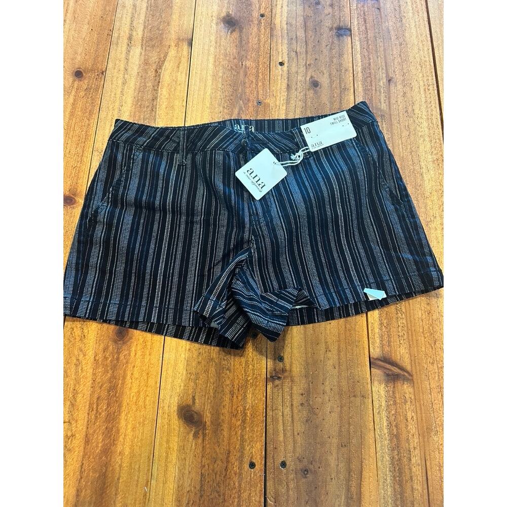 NWT ana Women 10 Black White Striped Mid Rise Twill Chino Shorts Shortie 3.5